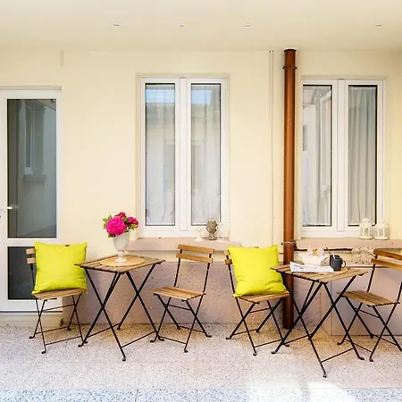 Myhomeincomo - Il Borgo Vico 56 アパート *