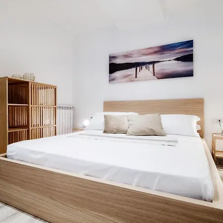 Myhomeincomo - Il Borgo Vico 56 アパート
