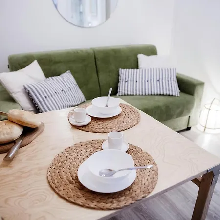 Myhomeincomo - Il Borgo Vico 56 コモ